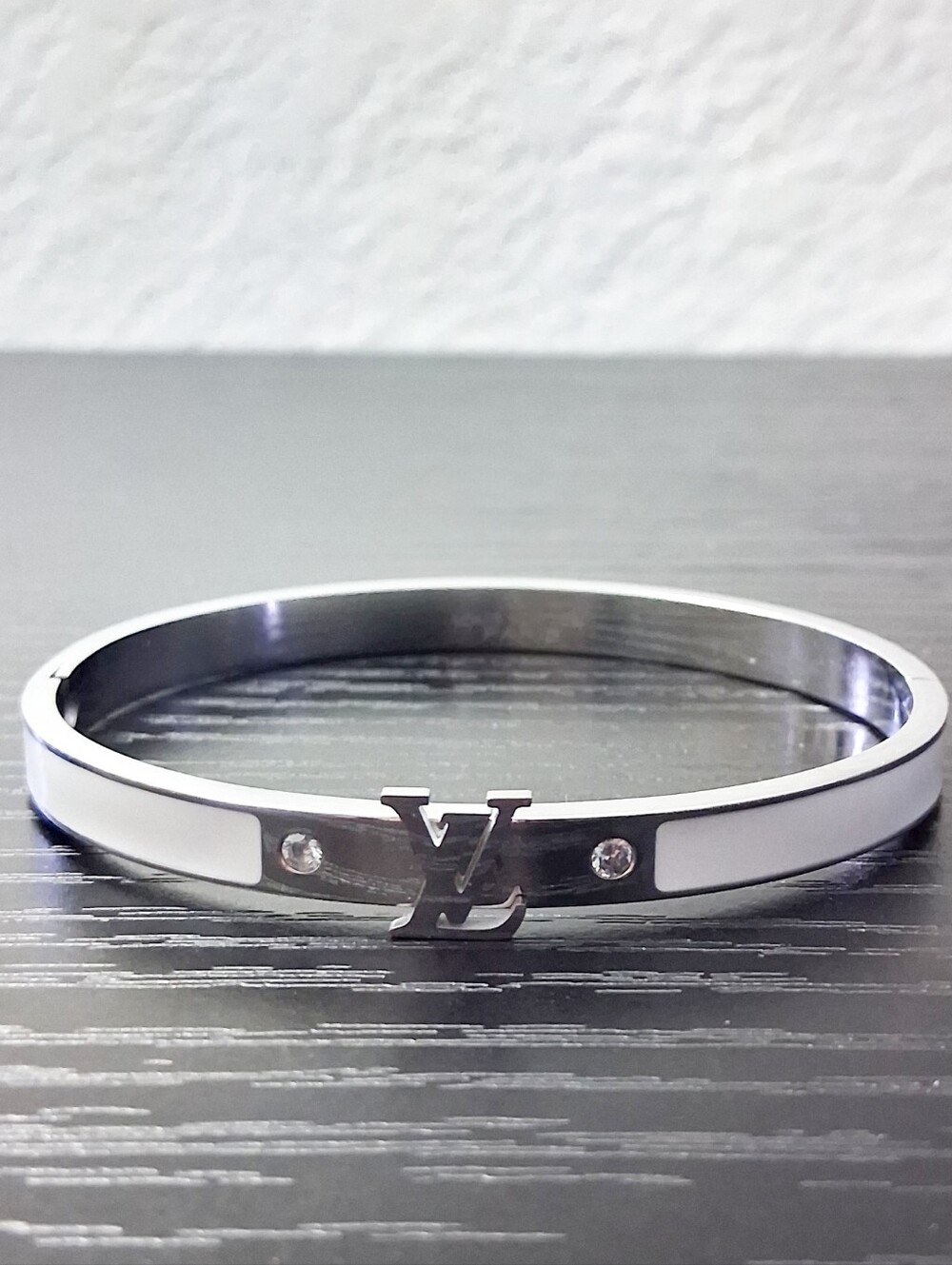 Fashion Jewelry Silver & White Enamel Bangle Bracelet